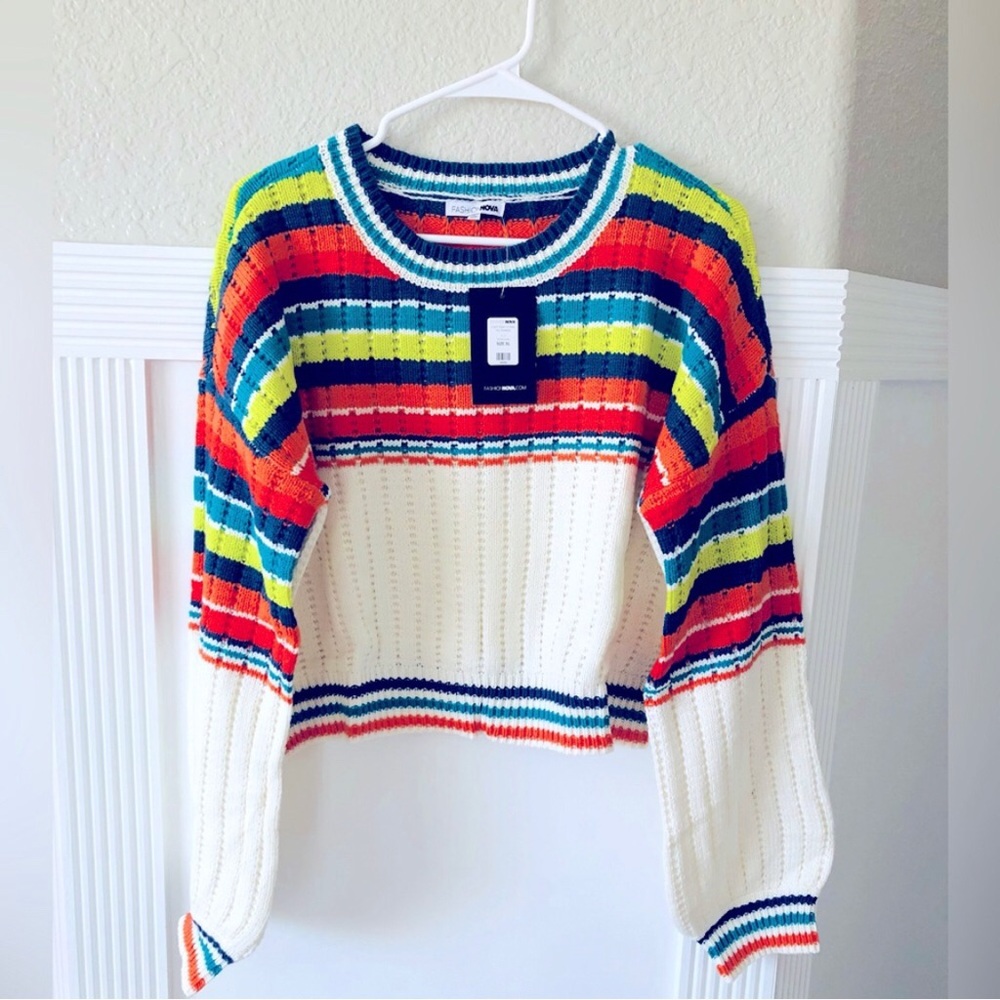 Very good quality Multicolor Sweater 🌈